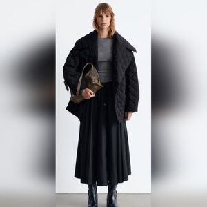 & Other Stories FIRE! NWT! The Padded Quilted Jacket in Black. Sz